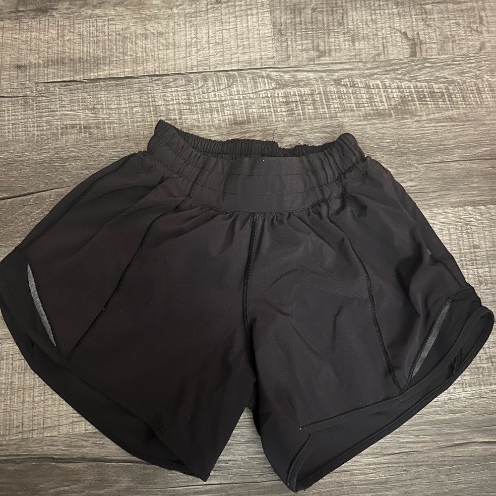 Lululemon Hotty Hot High Rise Lined Short 4”